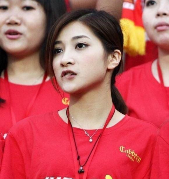 操出白浆视频